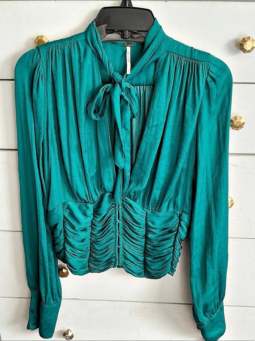 Free People Meet Me There Buttondown Ruched Blouse Green Size Medium
